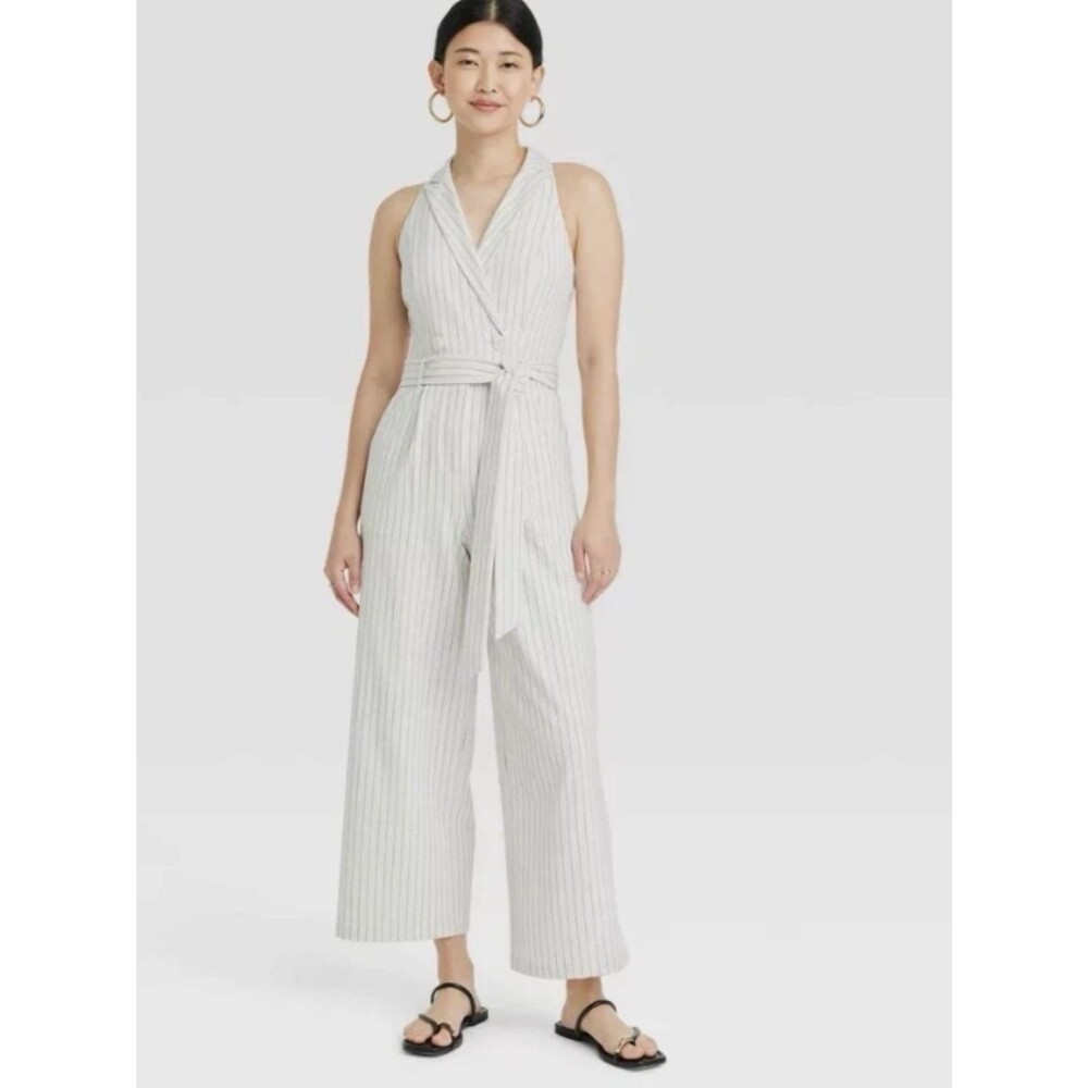 A NEW DAY Sleeveless V-Neck Wide-Leg Striped Jumpsuit in Ivory. NWTs Wide Legs M